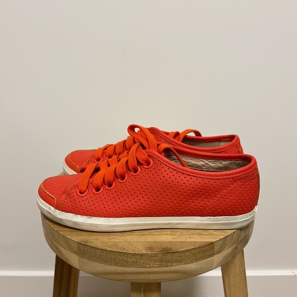 Camper Uno Sneaker - Picture 2 of 3